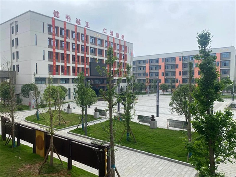 长沙金秋方舟高级中学复读收费标准，贵不贵？